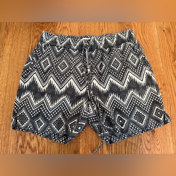 J.Crew Factory Women's Shorts Aztec print Size 4 - Picture 1 of 9